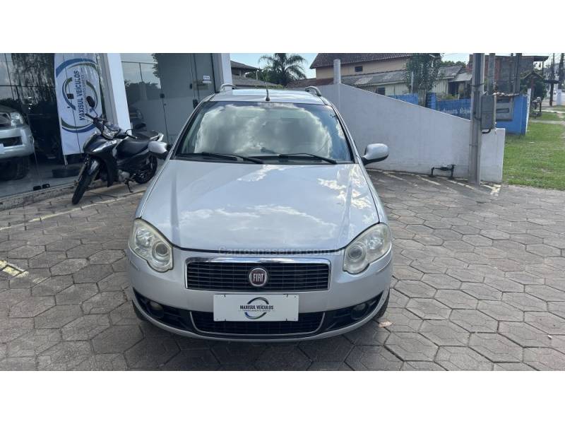 FIAT - PALIO - 2010/2010 - Prata - R$ 14.900,00