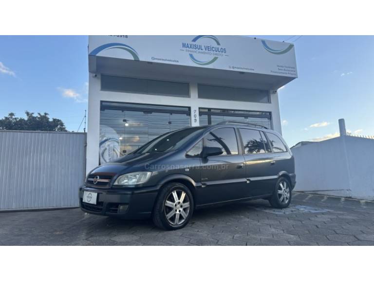 CHEVROLET - ZAFIRA - 2009/2009 - Cinza - R$ 17.900,00